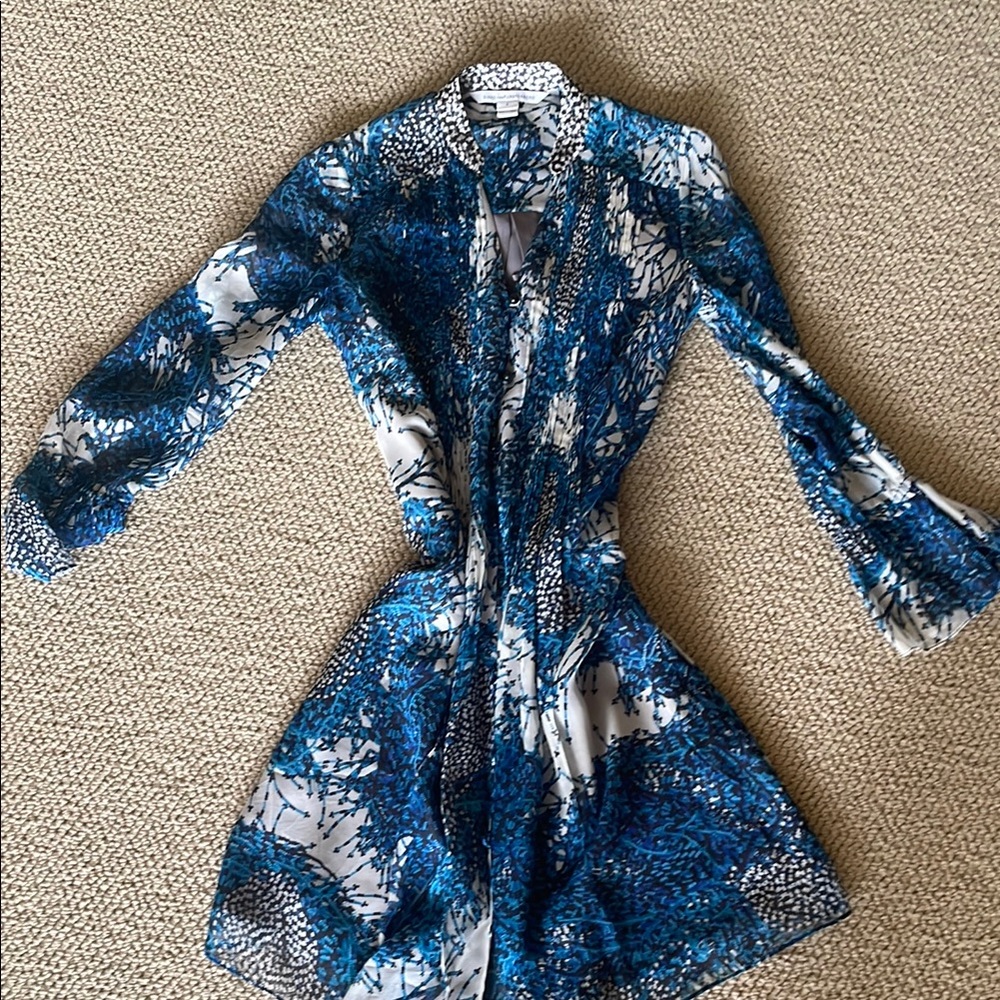 Diane Von Furstenberg -Blue and White Patterned Dress